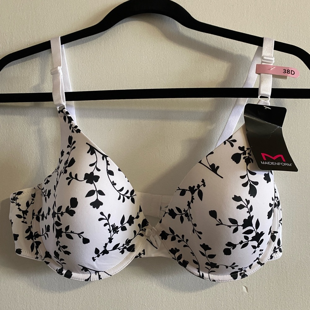 Maidenform bra, sweet vine pattern, never worn, 38D